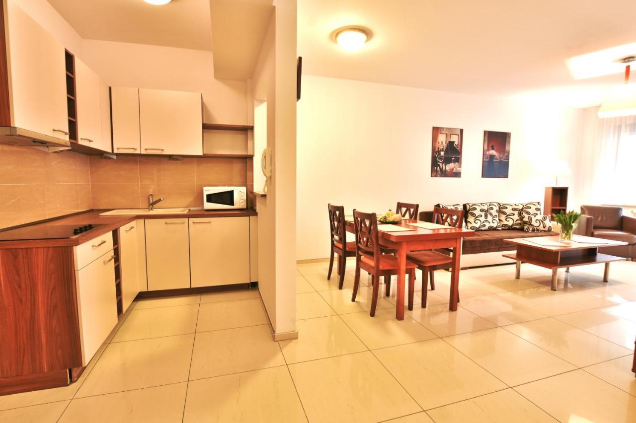 Apartamenty Promenada-Arka Kołobrzeg Esterno foto
